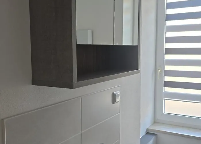 Apartment Schoene Vollausgestattete Monteurs- Gaestewohnung Naehe Raffinerie Leuna Und Geiseltalsee 0301